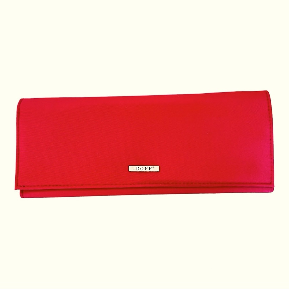 Dopp Jewelry Organizer. Stylish red case for home or travel. Brand New in Box